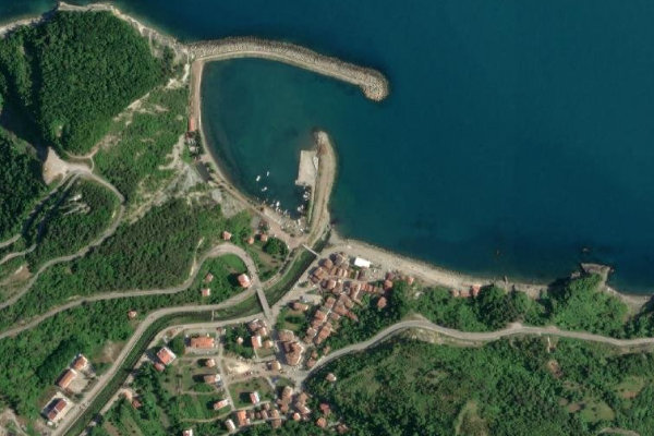 Image satellite des environs de Düz Dere