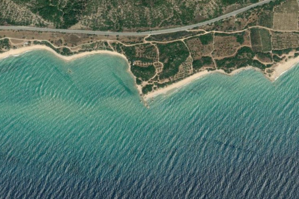 Image satellite des environs de Ákra Apollonías