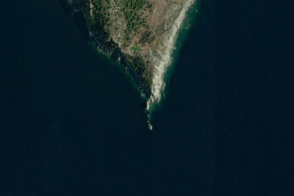 Image satellite des environs de Ákra Bámpouras