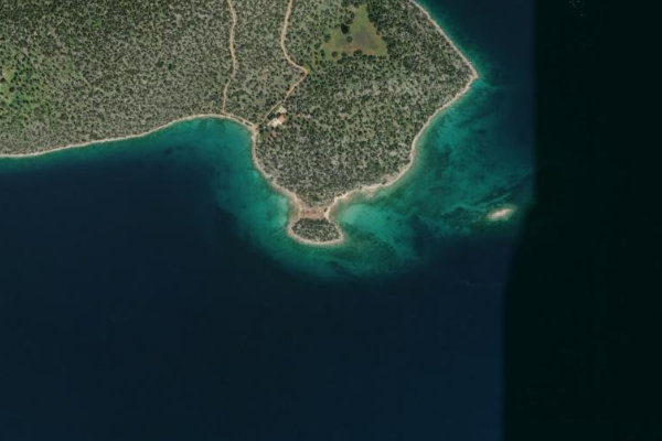Image satellite des environs de Ákra Trellí