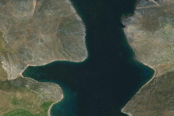 Image satellite des environs de Port Panormos