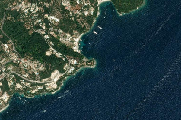 Image satellite des environs de Ákra Agní