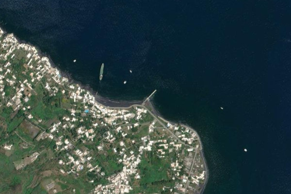 Immagine satellitare dei dintorni di Lipari · settore del pontile 2