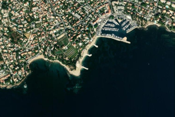 Immagine satellitare dei dintorni di Plage Peno