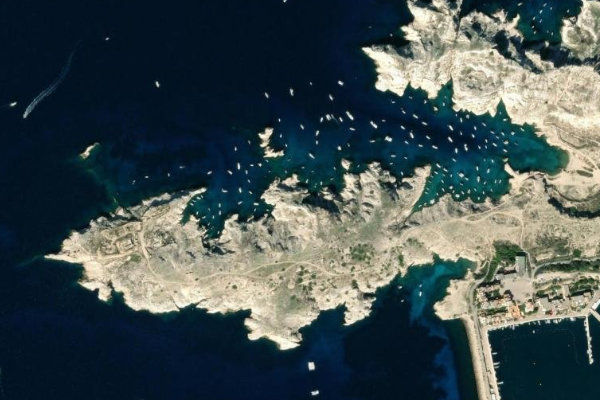 Immagine satellitare dei dintorni di Îles des Eyglaudes