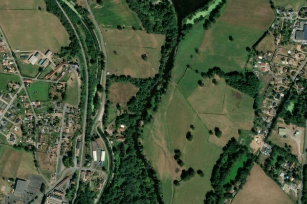 Immagine satellitare dei dintorni di le Cher (Estivareilles)