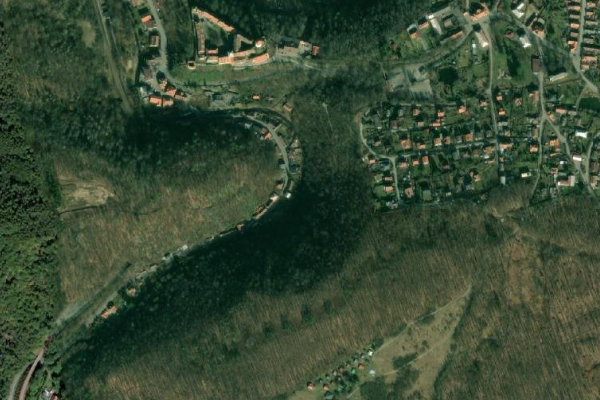 Immagine satellitare dei dintorni di Rakovnický potok (Křivoklát)