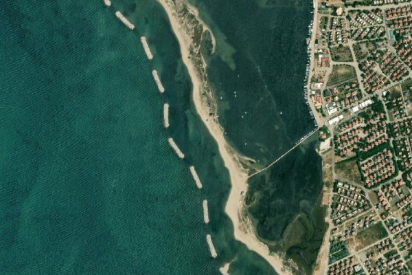 Immagine satellitare dei dintorni di Ayvalık Belediyesi Plaj İşletmesi