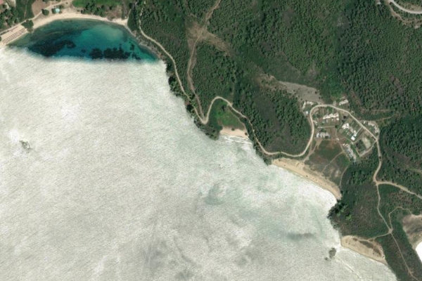 Immagine satellitare dei dintorni di Órmos Torónis