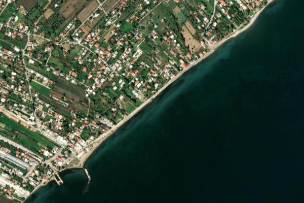 Immagine satellitare dei dintorni di Oinóis Réma