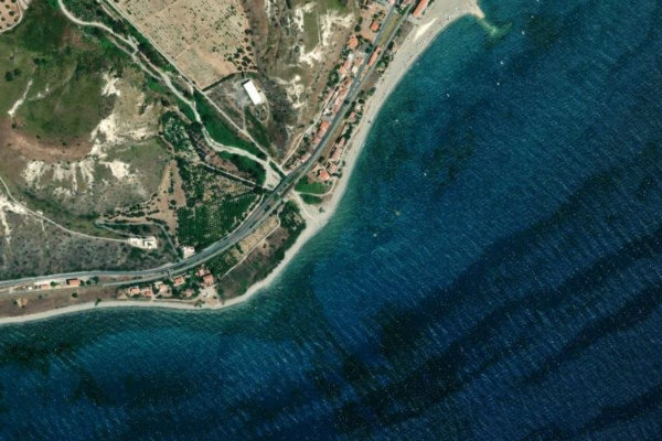 Torrente Aranghia çevresinin uydu görüntüsü