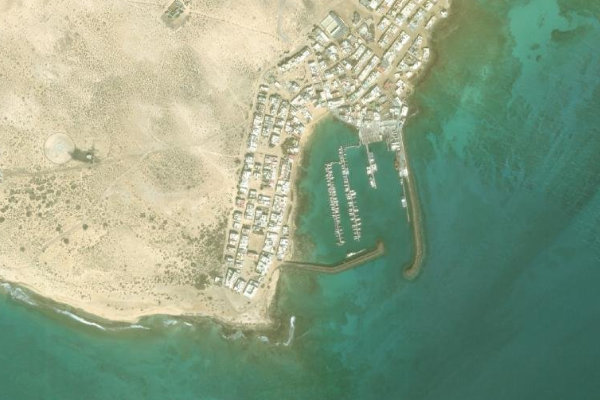 Arrecife liman marina sektörü çevresinin uydu görüntüsü