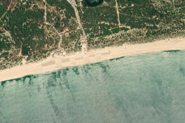 Praia do Cabeço çevresinin uydu görüntüsü