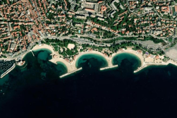 Plages du Mourillon çevresinin uydu görüntüsü