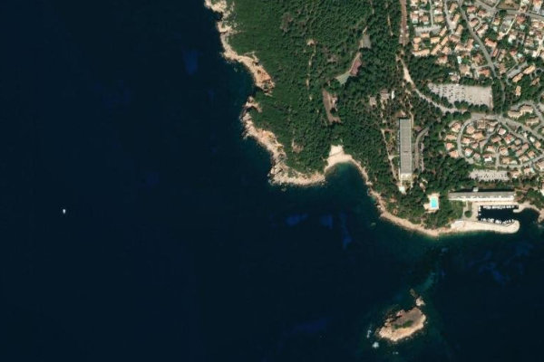 Pointe des Engraviers çevresinin uydu görüntüsü