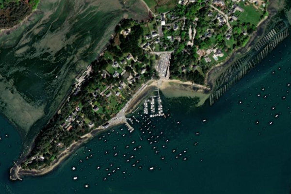 Le port çevresinin uydu görüntüsü