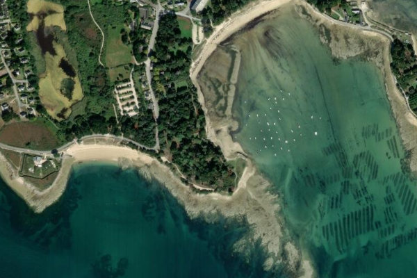 Pointe de Keryondre çevresinin uydu görüntüsü