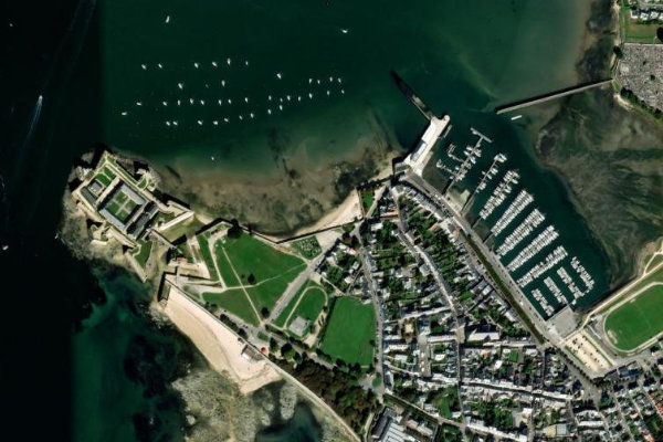 Plage de la Breche çevresinin uydu görüntüsü