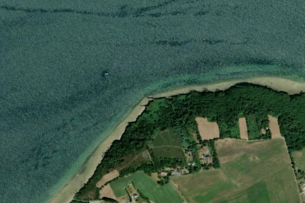 Pointe de Lomergat çevresinin uydu görüntüsü