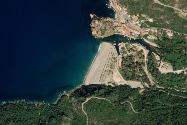 Plage de Porto çevresinin uydu görüntüsü