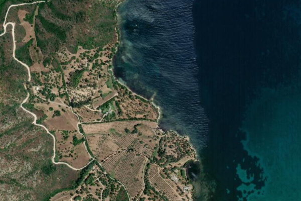 Punta di i Frati çevresinin uydu görüntüsü