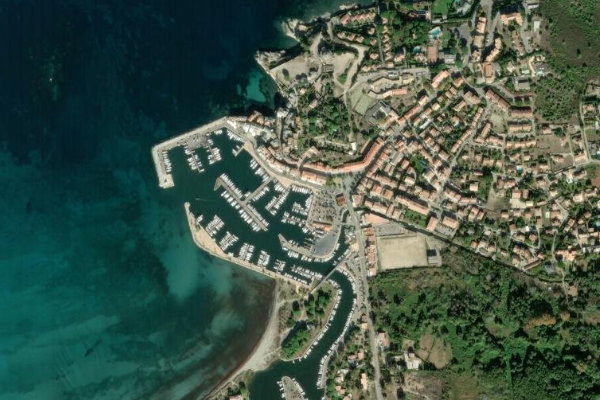 Port de Saint-Florent çevresinin uydu görüntüsü