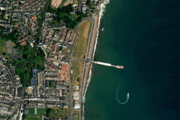 Paignton Pier çevresinin uydu görüntüsü