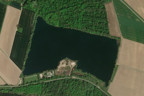 Brechtsee (Huttenheim) çevresinin uydu görüntüsü
