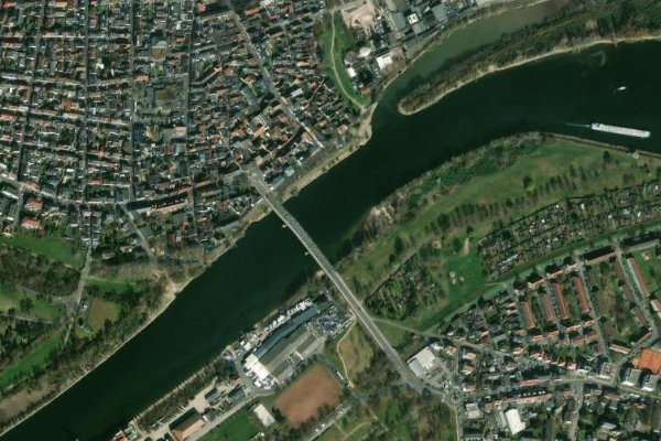 Main (Mainz-Kostheim) çevresinin uydu görüntüsü