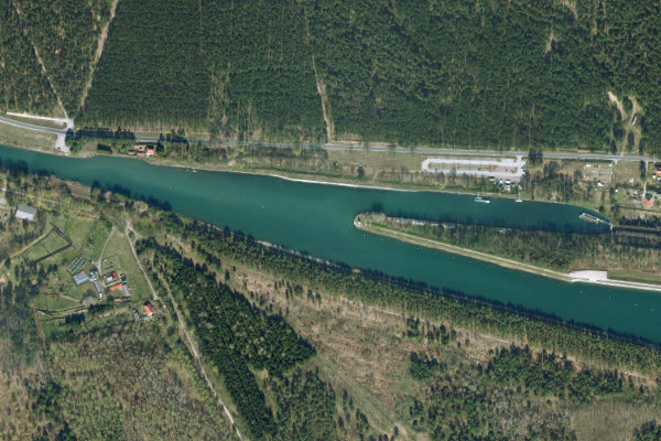 Oder-Havel-Kanal (Niederfinow) çevresinin uydu görüntüsü