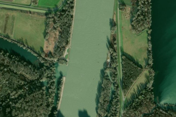 Rhein (Karlsruhe) çevresinin uydu görüntüsü