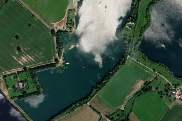 Baggersee Niedermörmter çevresinin uydu görüntüsü