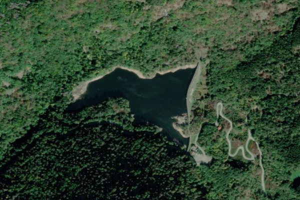 Lac d'Alfeld çevresinin uydu görüntüsü