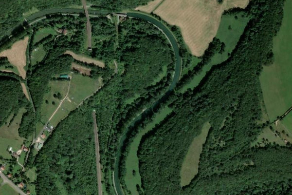 La Marne (Marnay-Sur-Marne) çevresinin uydu görüntüsü