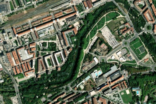 Arga, río (San Jorge, Pamplona) (Ermitagaña) çevresinin uydu görüntüsü