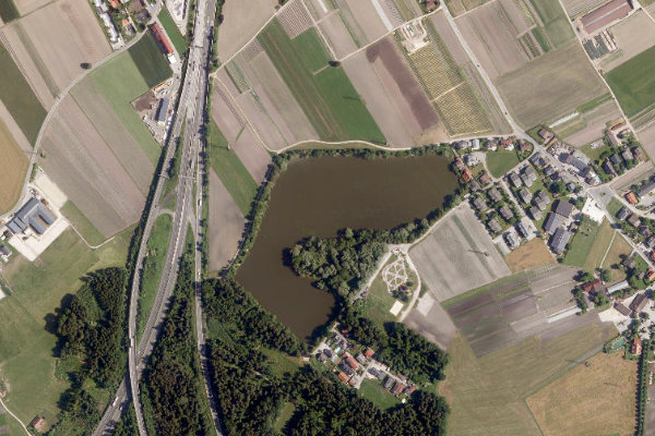 Autobahnsee Wals çevresinin uydu görüntüsü