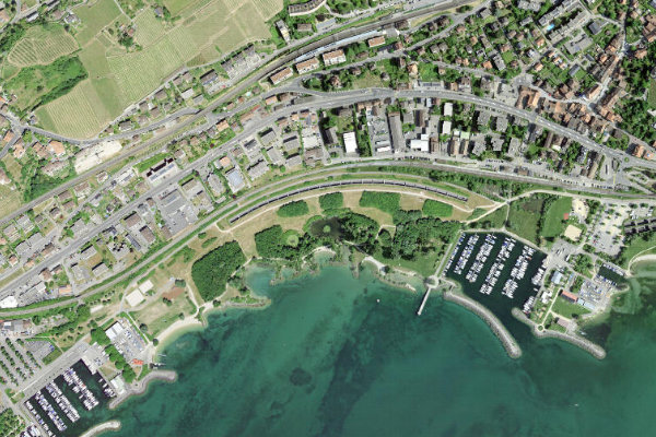 Neuchâtel (NE) (Saint-Blaise) çevresinin uydu görüntüsü