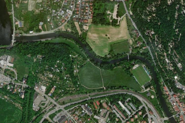 Brno-Bystrc (Kníničky) çevresinin uydu görüntüsü