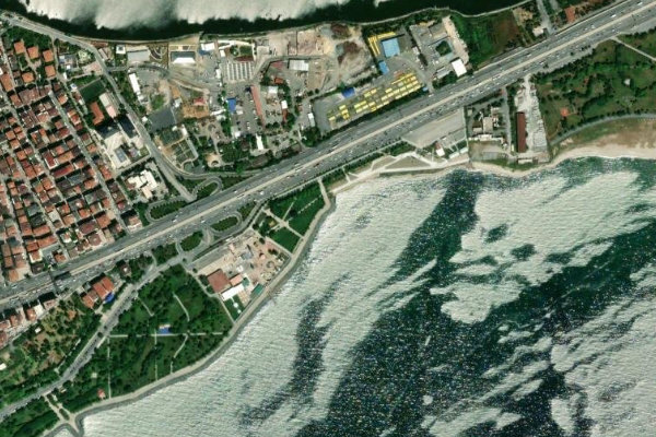 Küçükçekmece Sahil Parkı çevresinin uydu görüntüsü