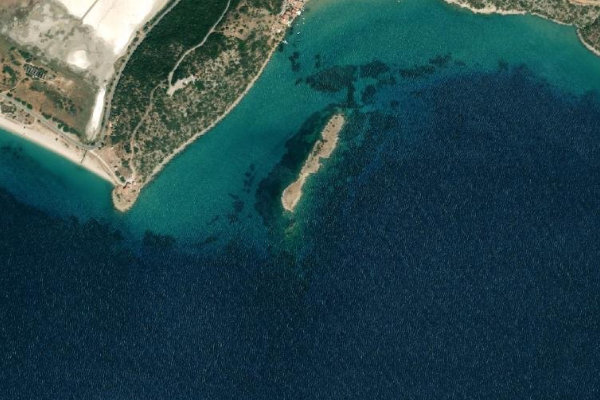 Samos Strait çevresinin uydu görüntüsü