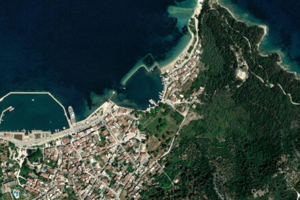 Liménas Thásou çevresinin uydu görüntüsü