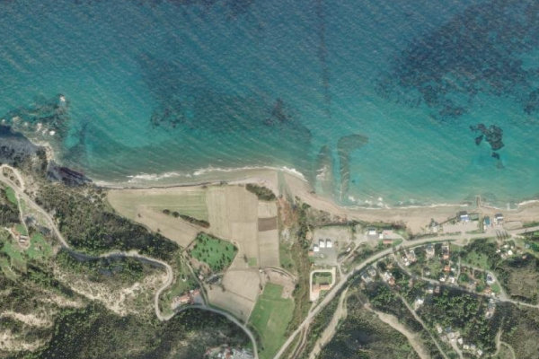Güzelyalı Beach çevresinin uydu görüntüsü