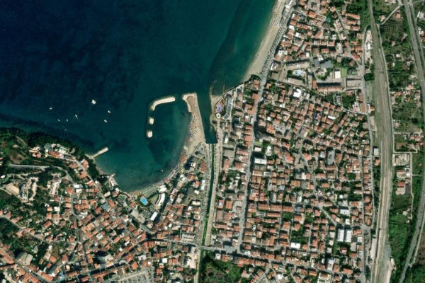 Imagem de satélite da zona de Testene