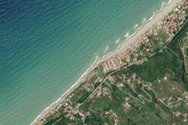 Imagem de satélite da zona de Fiumara Iudeo