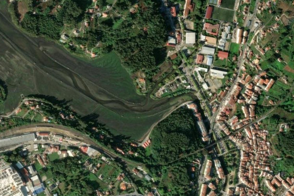 Imagem de satélite da zona de Río Pexegueiro