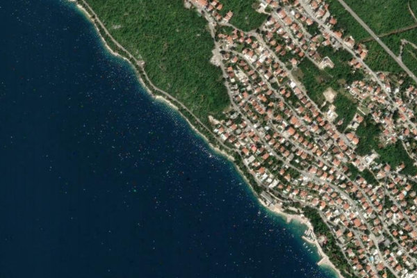 Imagem de satélite da zona de Dramaljsko selce