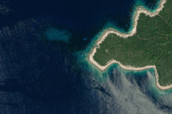 Imagem de satélite da zona de Rt Proizd