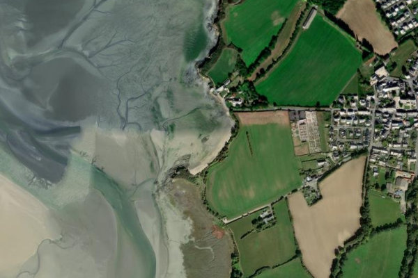 Imagem de satélite da zona de Plage de l'Hôtellerie