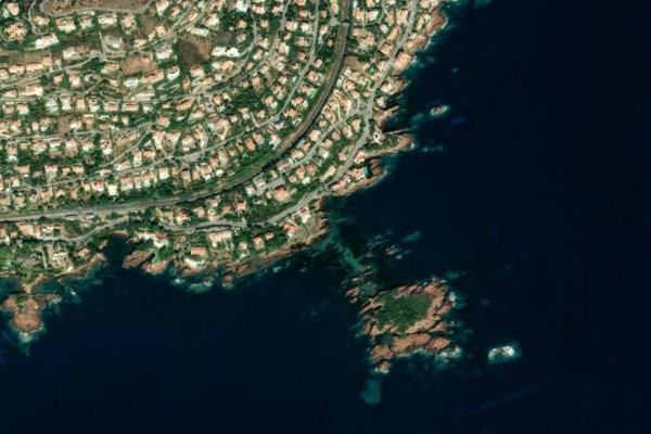 Imagem de satélite da zona de Crique de l'Île des Vieilles