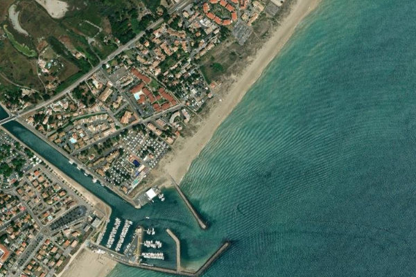 Imagem de satélite da zona de Plage Robinson - Est